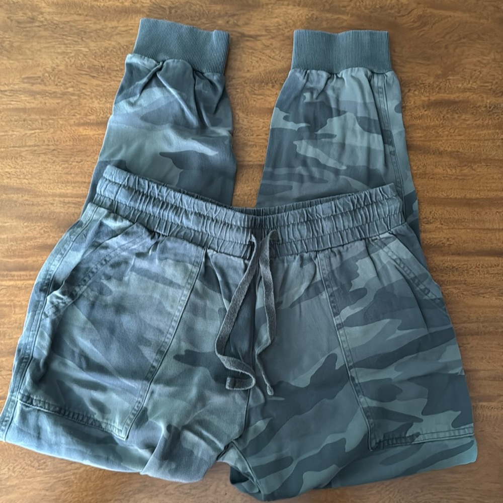 Splendid Joggers